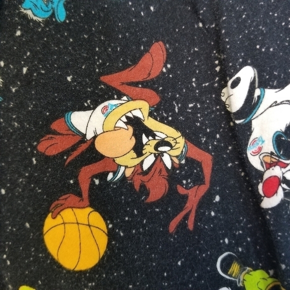 Vtg 90s Space Jam briefly stated shorts - Picture 5 of 10